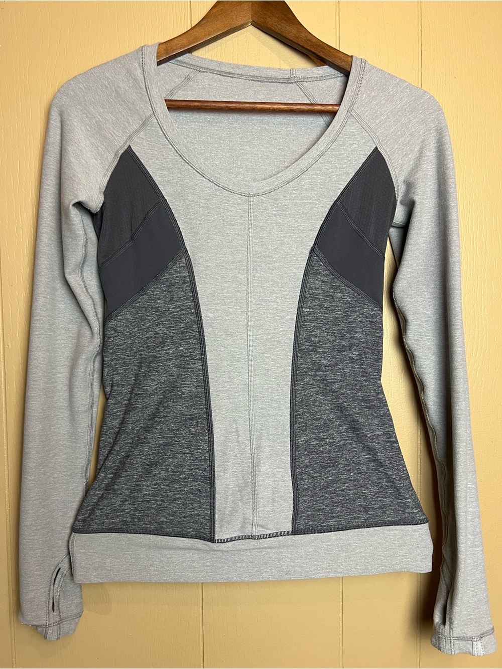 lululemon athletica Light Gray and Dark Gray Long Sleeve Top - Picture 2 of 5